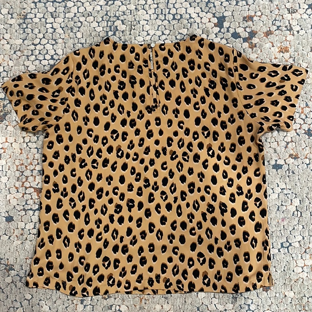 Leopard Print Top - Picture 3 of 4